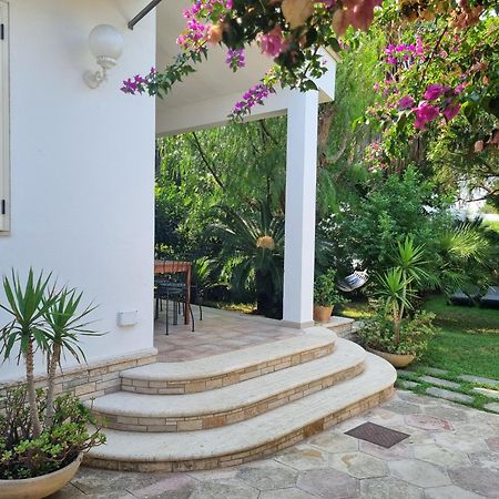 Villa Ada Casa Vacanze Torre Specchia Ruggeri Exteriör bild