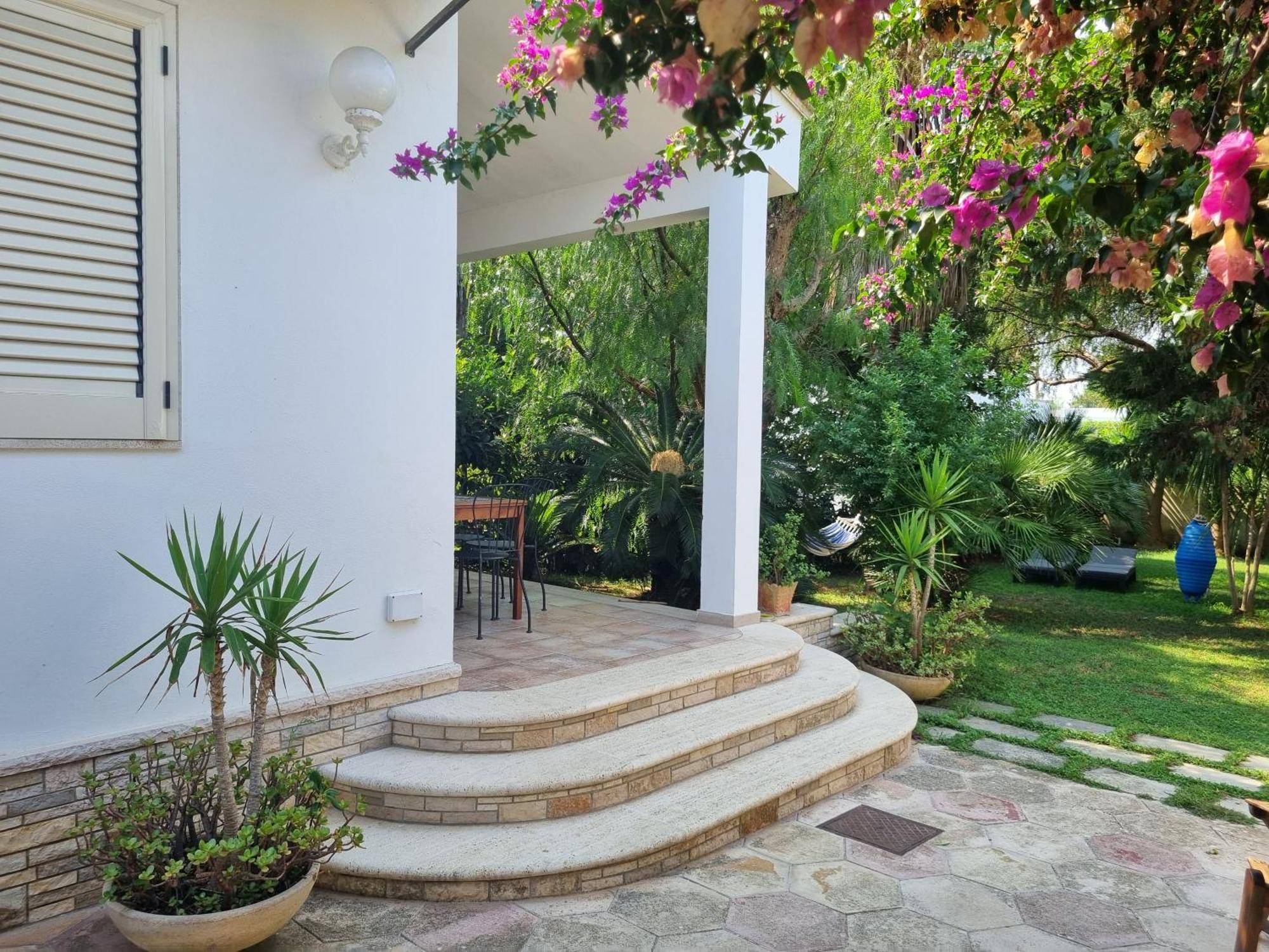 Villa Ada Casa Vacanze Torre Specchia Ruggeri Exteriör bild