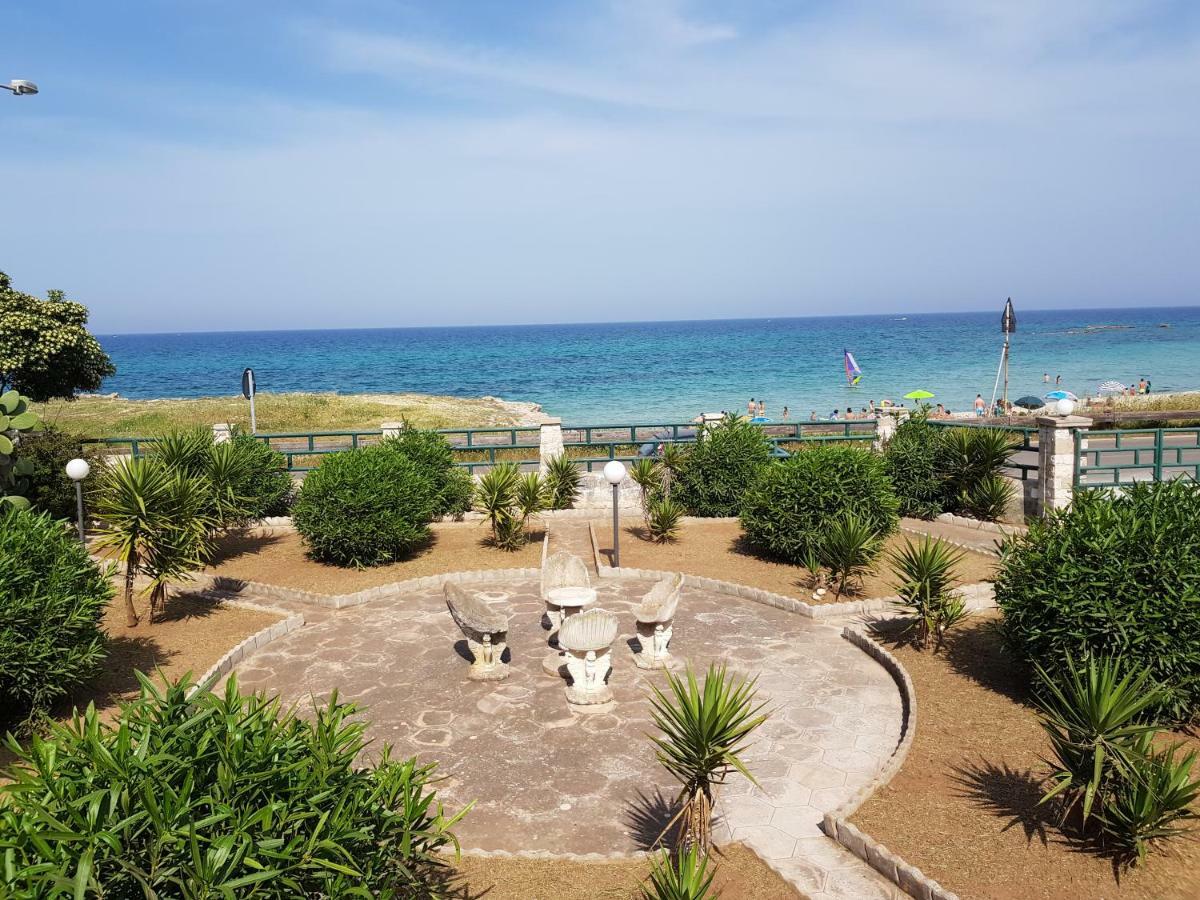 Villa Ada Casa Vacanze Torre Specchia Ruggeri Exteriör bild